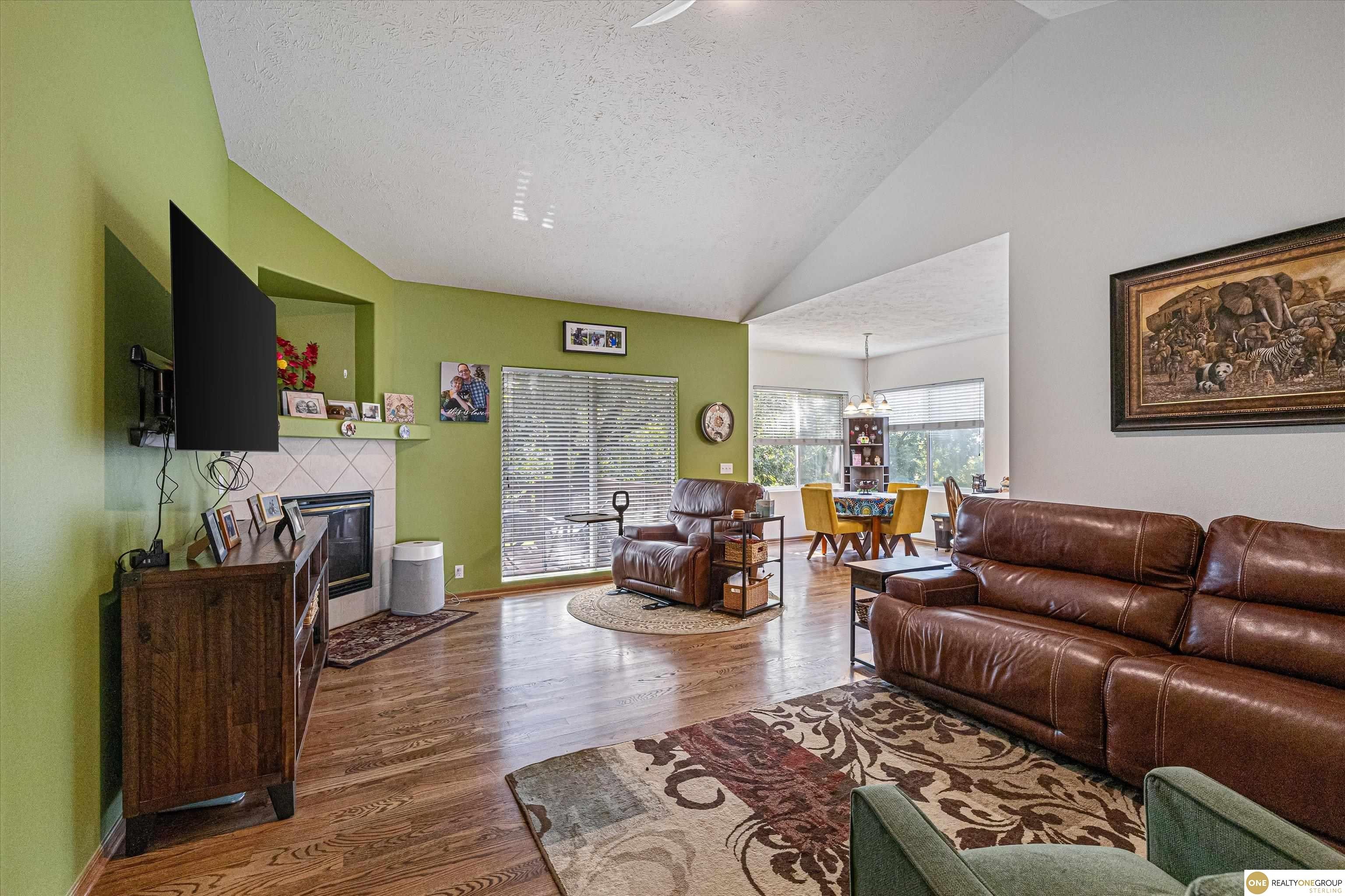 1015 Woodview Drive