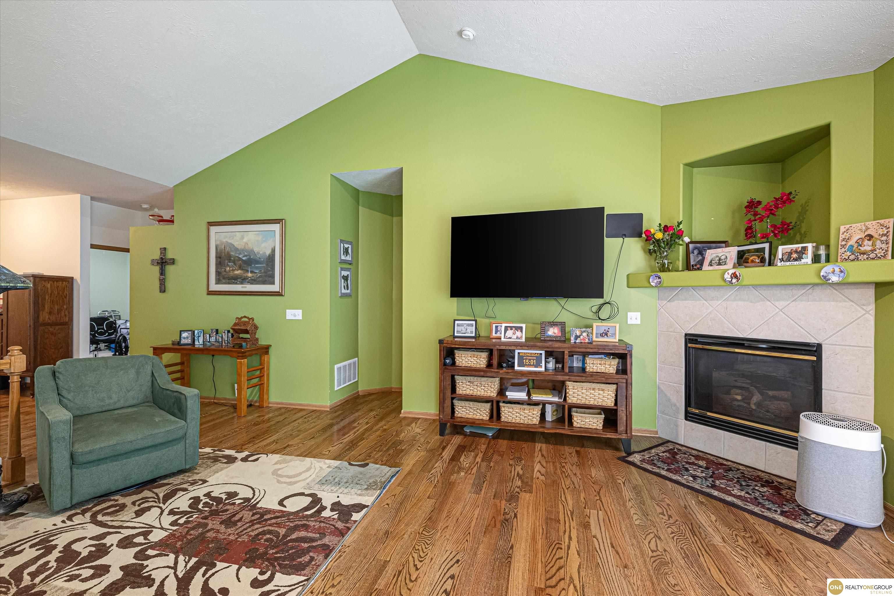 1015 Woodview Drive