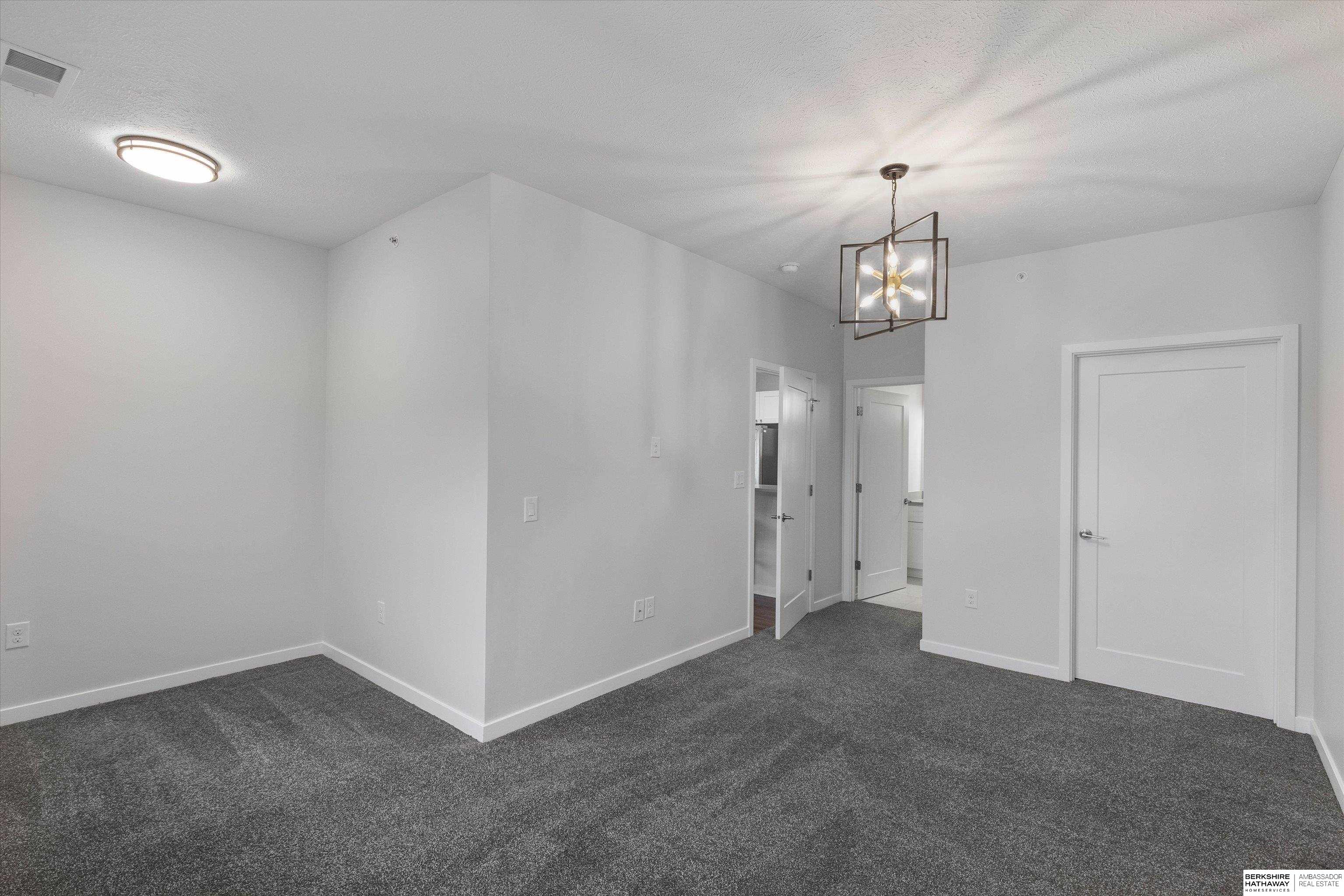 Omaha, Nebraska 68116, United States, 2 Bedrooms Bedrooms, ,2 BathroomsBathrooms,Residential,Pending,223948