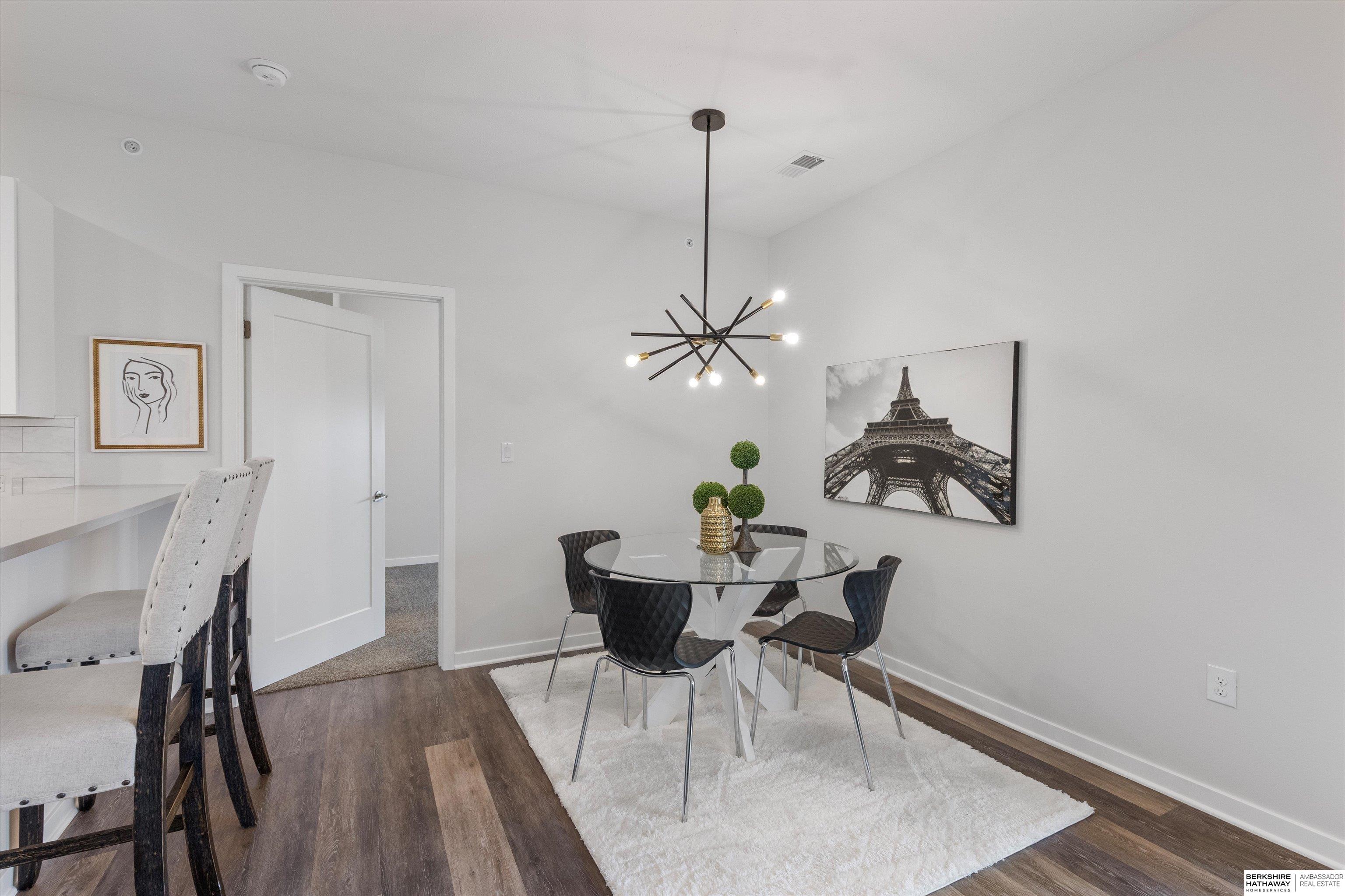 Omaha, Nebraska 68116, United States, 2 Bedrooms Bedrooms, ,2 BathroomsBathrooms,Residential,Pending,223948