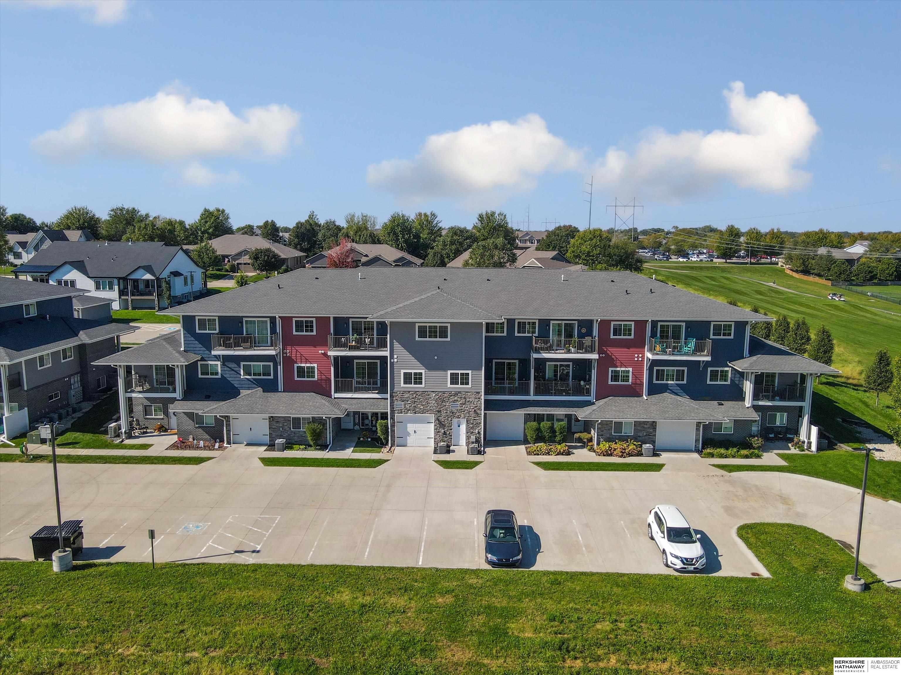 Omaha, Nebraska 68116, United States, 2 Bedrooms Bedrooms, ,2 BathroomsBathrooms,Residential,Pending,223948