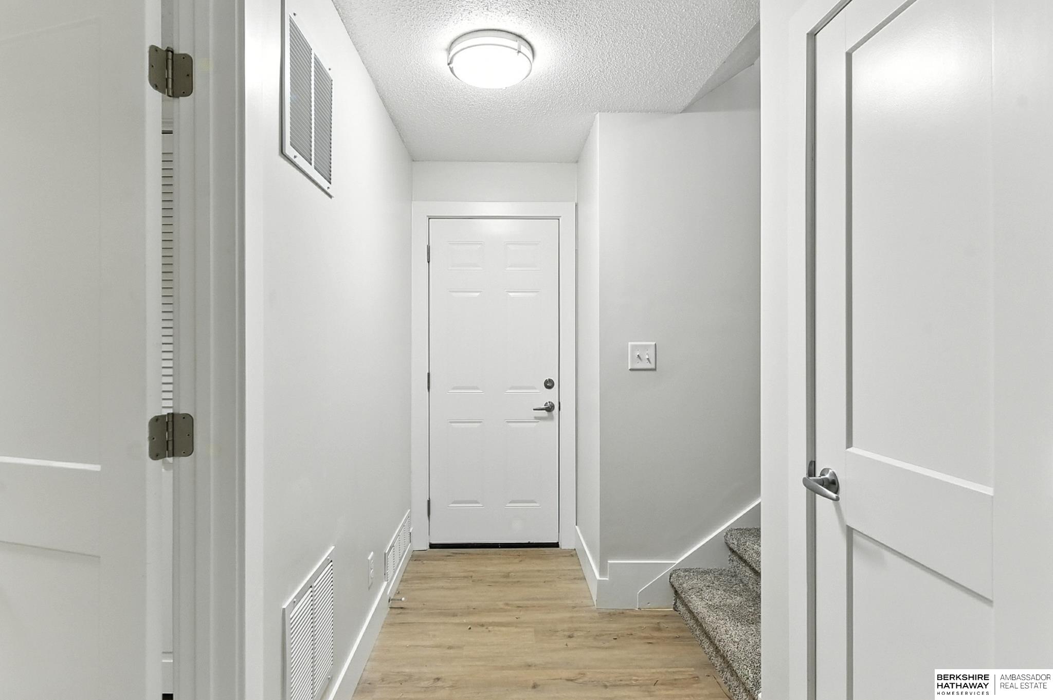 Lincoln, Nebraska 68510, United States, 3 Bedrooms Bedrooms, ,2 BathroomsBathrooms,Residential,Active,218752