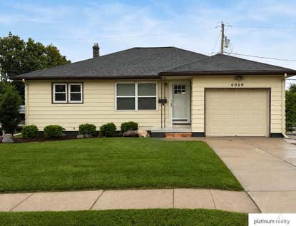 6009 Oak St – Investment Home