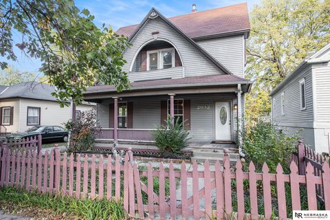Photo of 2932 Q Street, Lincoln, NE 68503 (MLS # 22600546)