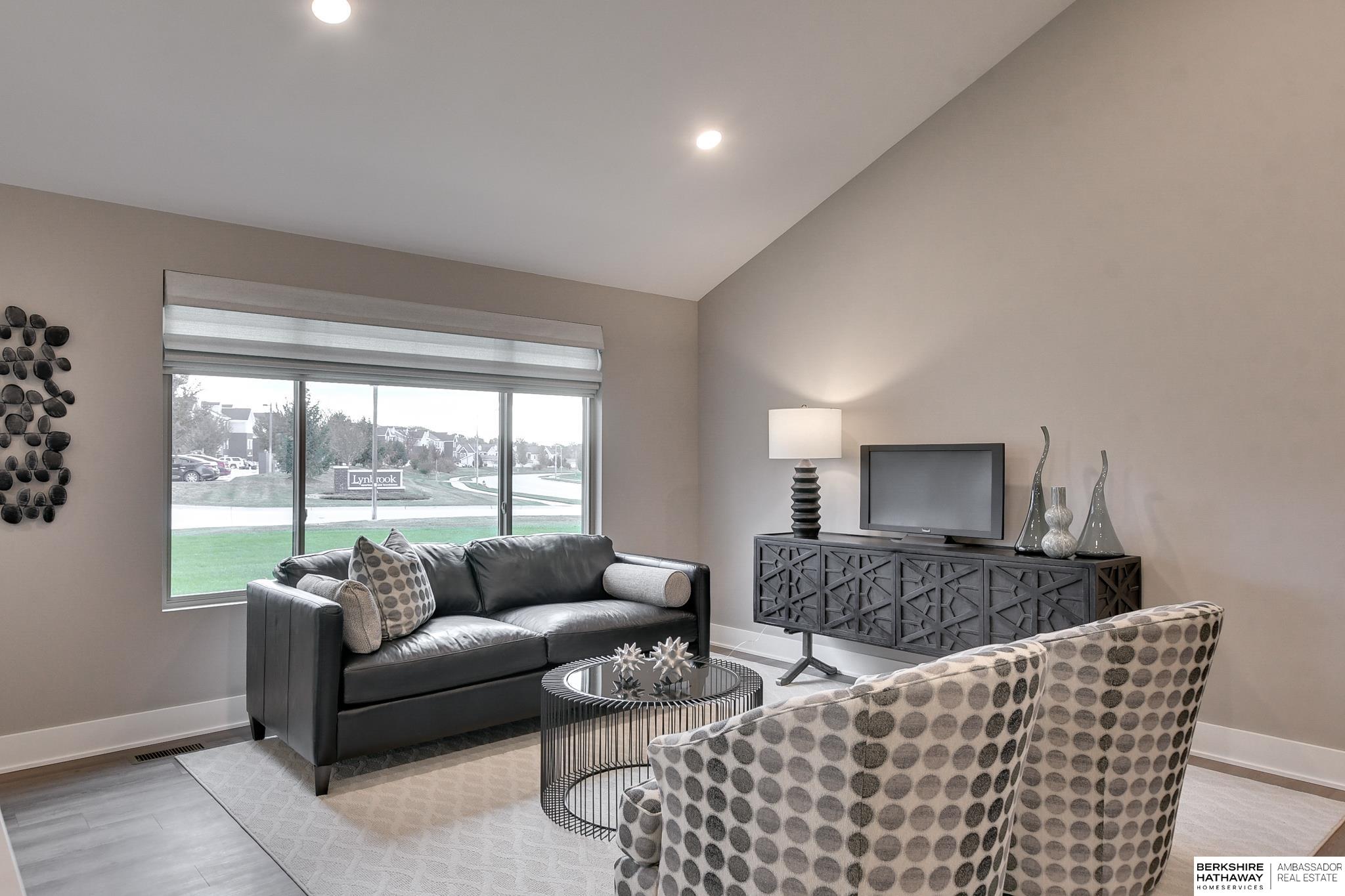 Elkhorn, Nebraska 68022, United States, 2 Bedrooms Bedrooms, ,2 BathroomsBathrooms,Residential,Active,161929