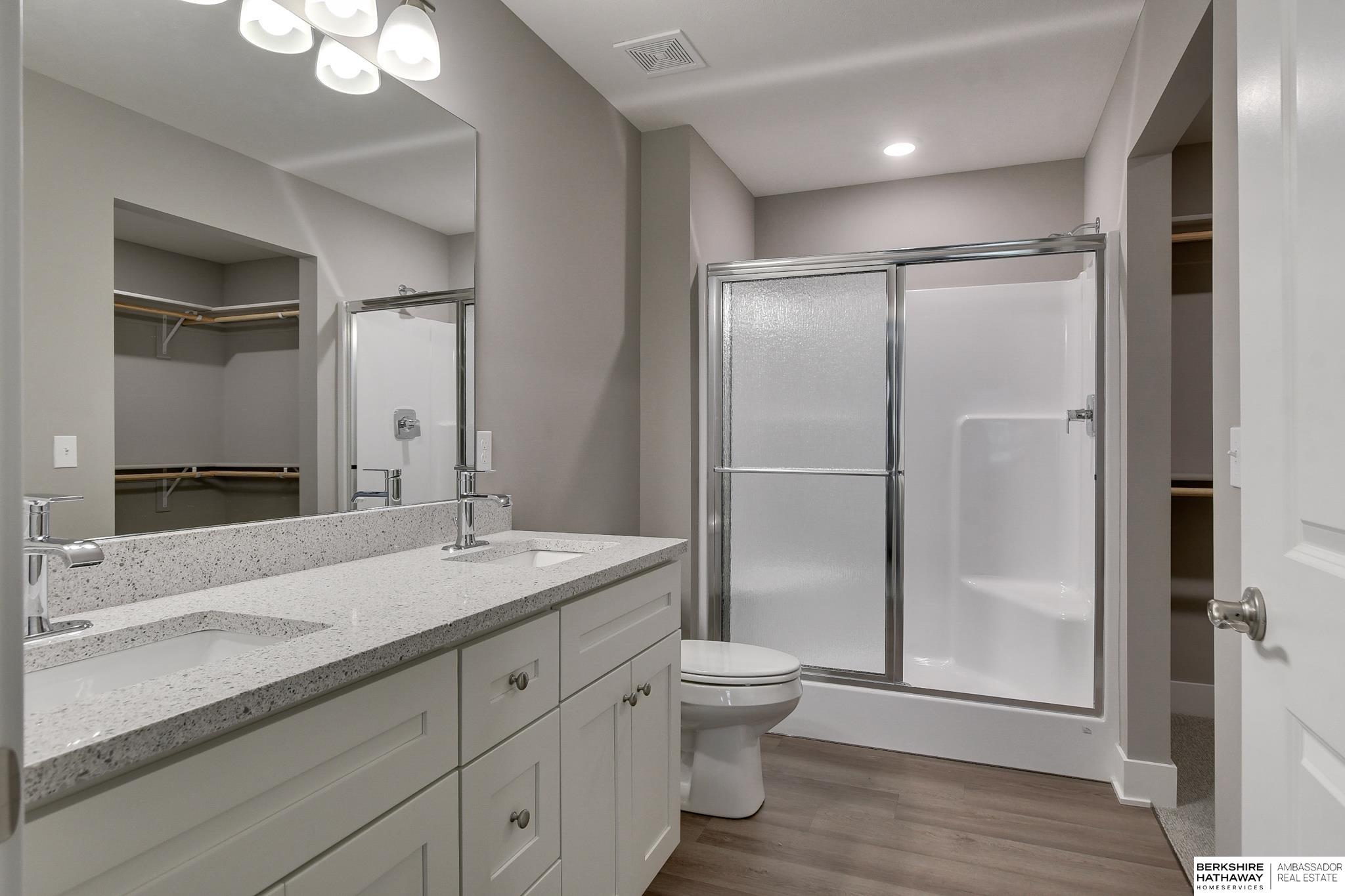 Elkhorn, Nebraska 68022, United States, 2 Bedrooms Bedrooms, ,2 BathroomsBathrooms,Residential,Active,161929