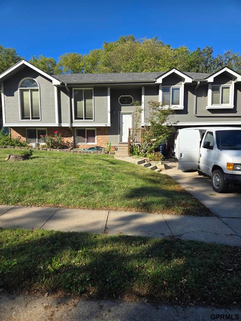 Photo of 3256 Tammy Street, Bellevue, NE 68123 (MLS # 22529457)