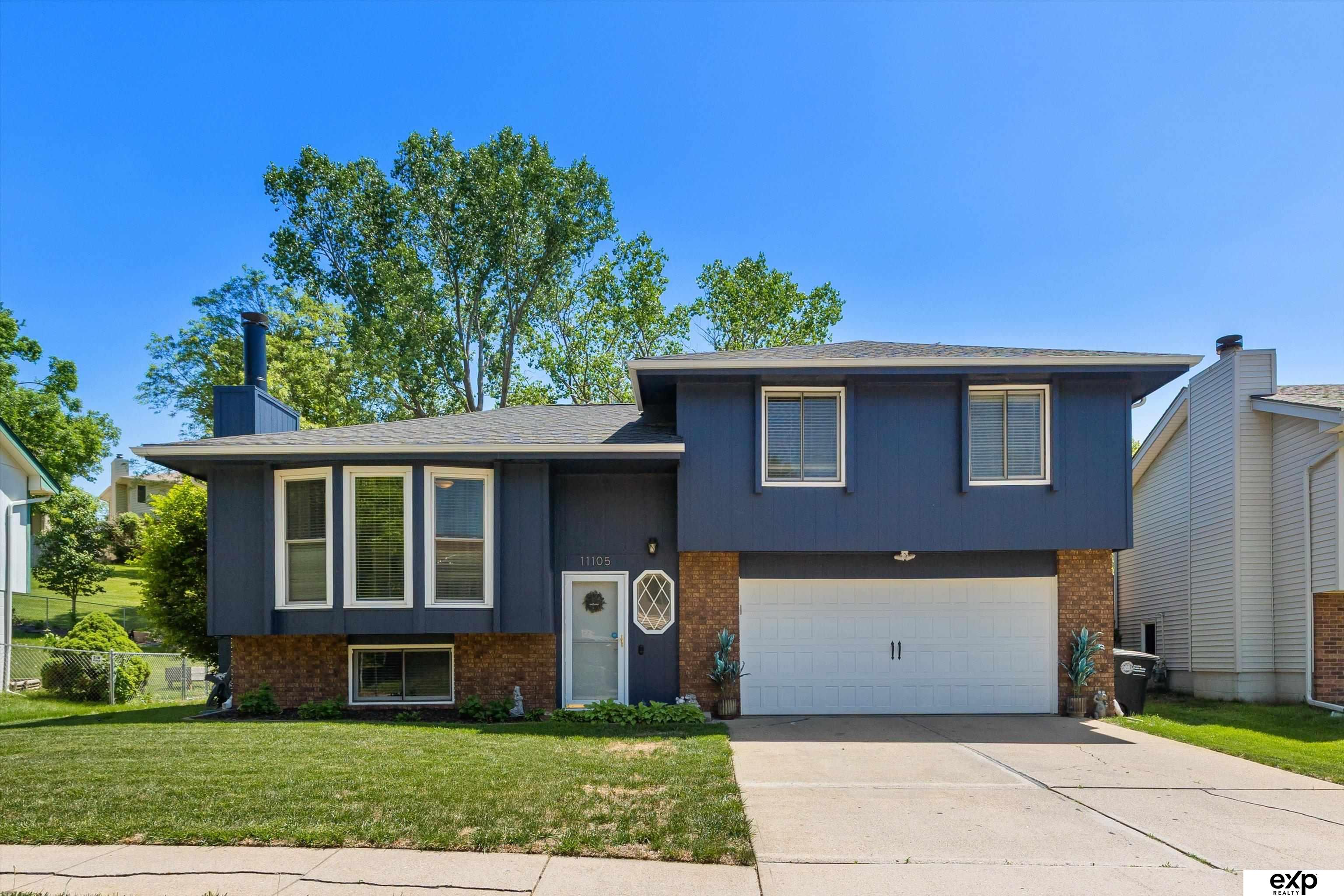 Omaha, Nebraska 68164, United States, 3 Bedrooms Bedrooms, ,2 BathroomsBathrooms,Residential,Pending,151215