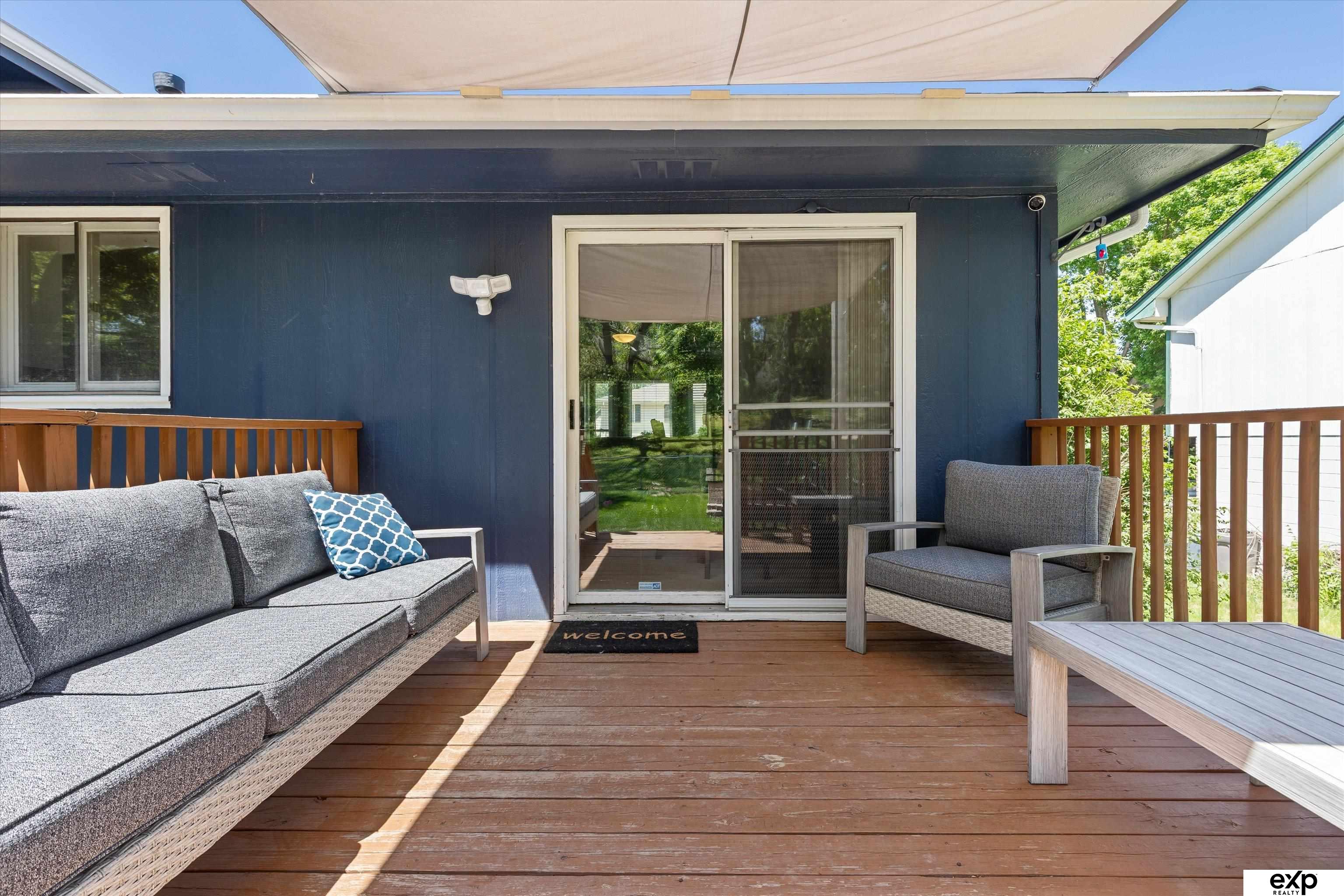 Omaha, Nebraska 68164, United States, 3 Bedrooms Bedrooms, ,2 BathroomsBathrooms,Residential,Pending,151215