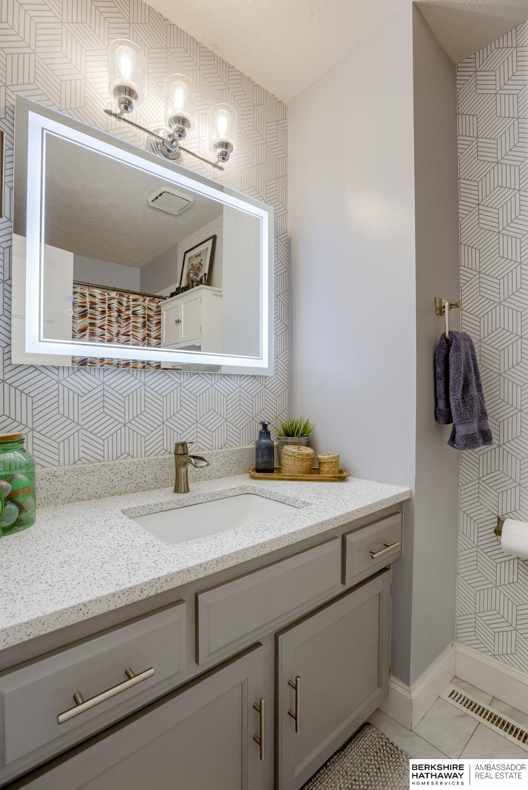 Omaha, Nebraska 68154, United States, 3 Bedrooms Bedrooms, ,3 BathroomsBathrooms,Residential,Active,132334