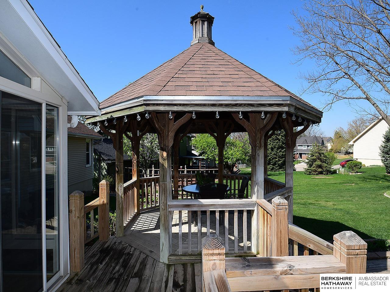 Omaha, Nebraska 68118, United States, 3 Bedrooms Bedrooms, ,3 BathroomsBathrooms,Residential,Active,141160