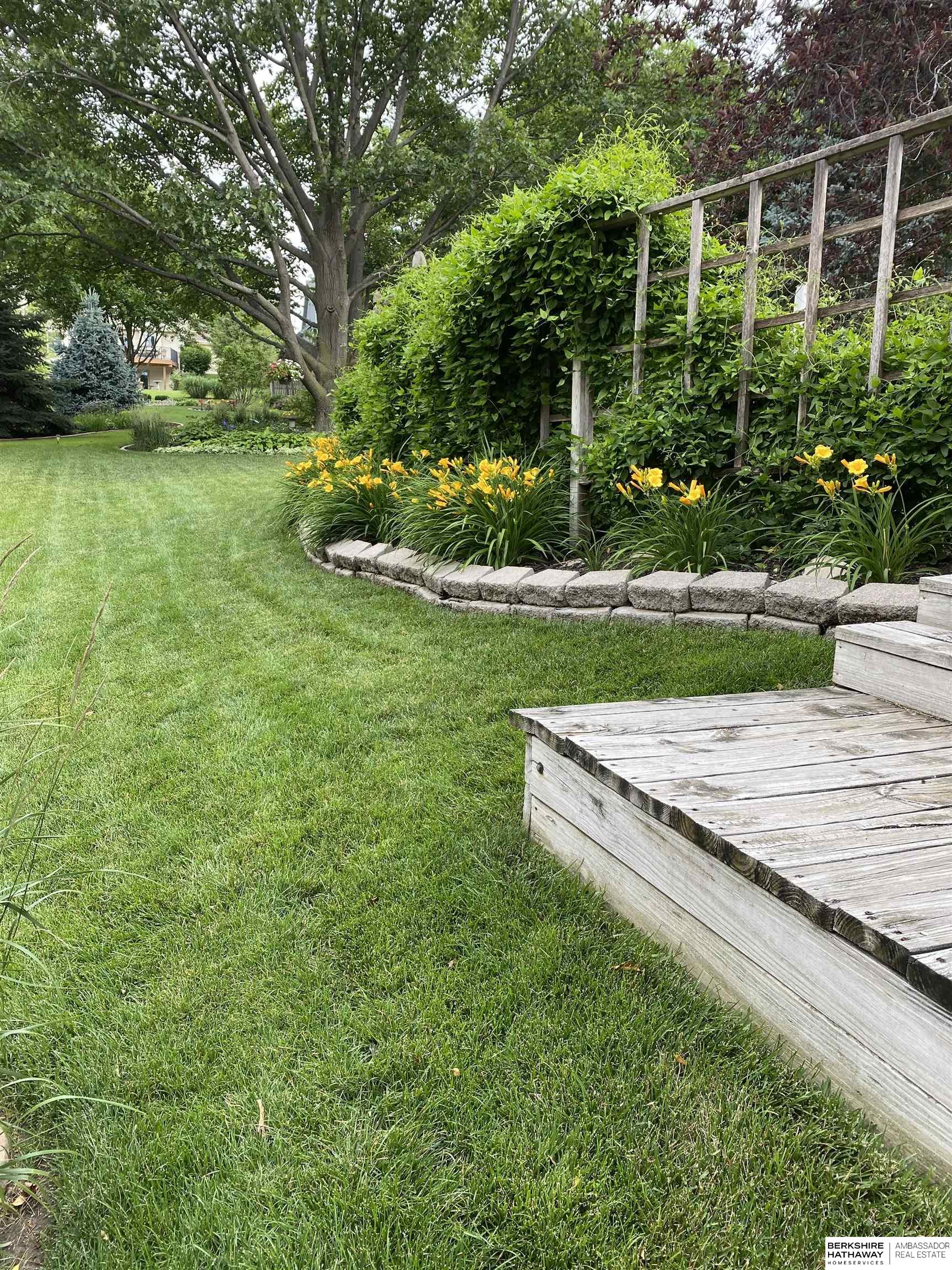 Omaha, Nebraska 68118, United States, 3 Bedrooms Bedrooms, ,3 BathroomsBathrooms,Residential,Active,141160