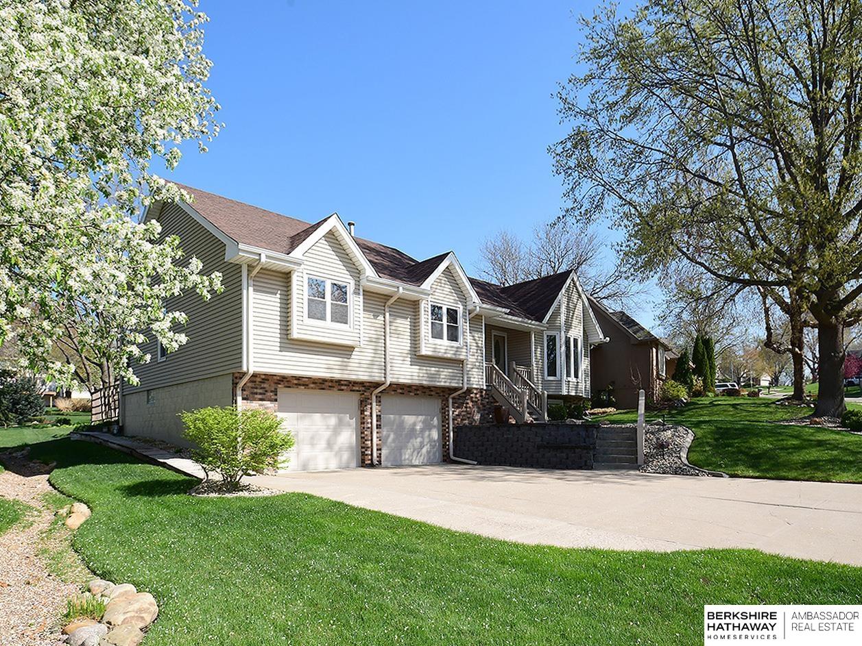 Omaha, Nebraska 68118, United States, 3 Bedrooms Bedrooms, ,3 BathroomsBathrooms,Residential,Active,141160