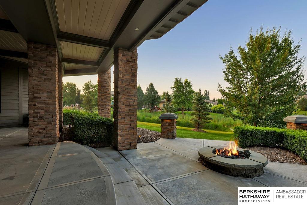 Elkhorn, Nebraska 68022, United States, 4 Bedrooms Bedrooms, ,3 BathroomsBathrooms,Residential,Pending,183630