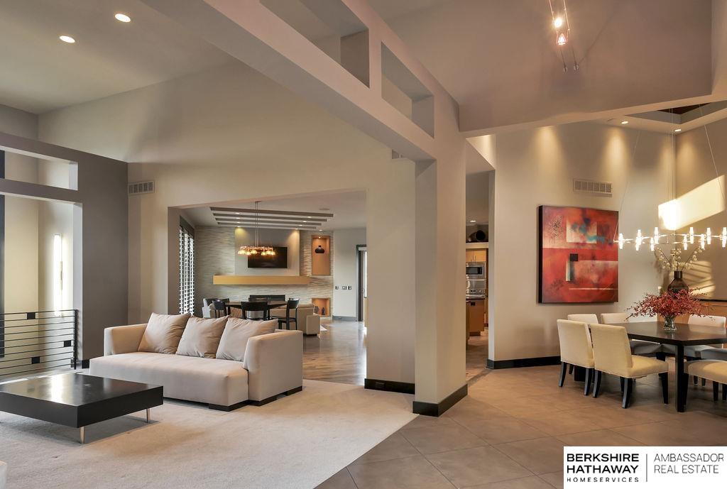 Elkhorn, Nebraska 68022, United States, 4 Bedrooms Bedrooms, ,3 BathroomsBathrooms,Residential,Pending,183630