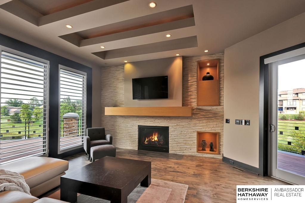 Elkhorn, Nebraska 68022, United States, 4 Bedrooms Bedrooms, ,3 BathroomsBathrooms,Residential,Pending,183630