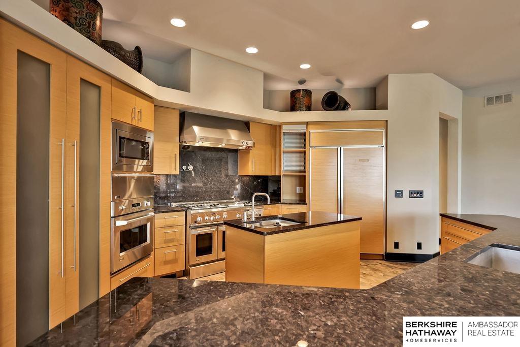 Elkhorn, Nebraska 68022, United States, 4 Bedrooms Bedrooms, ,3 BathroomsBathrooms,Residential,Pending,183630