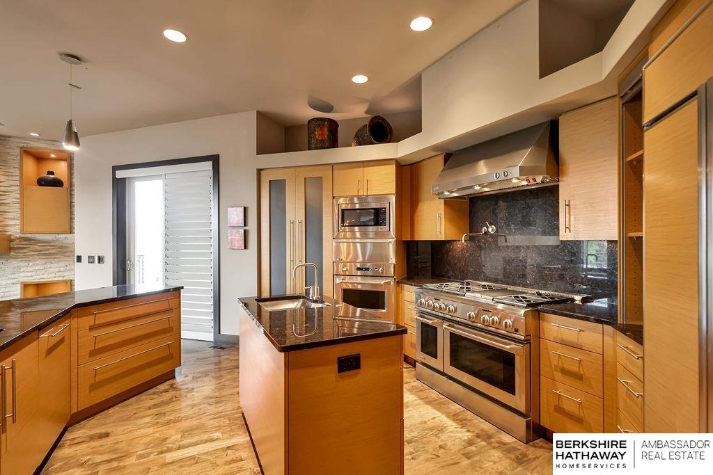 Elkhorn, Nebraska 68022, United States, 4 Bedrooms Bedrooms, ,3 BathroomsBathrooms,Residential,Pending,183630