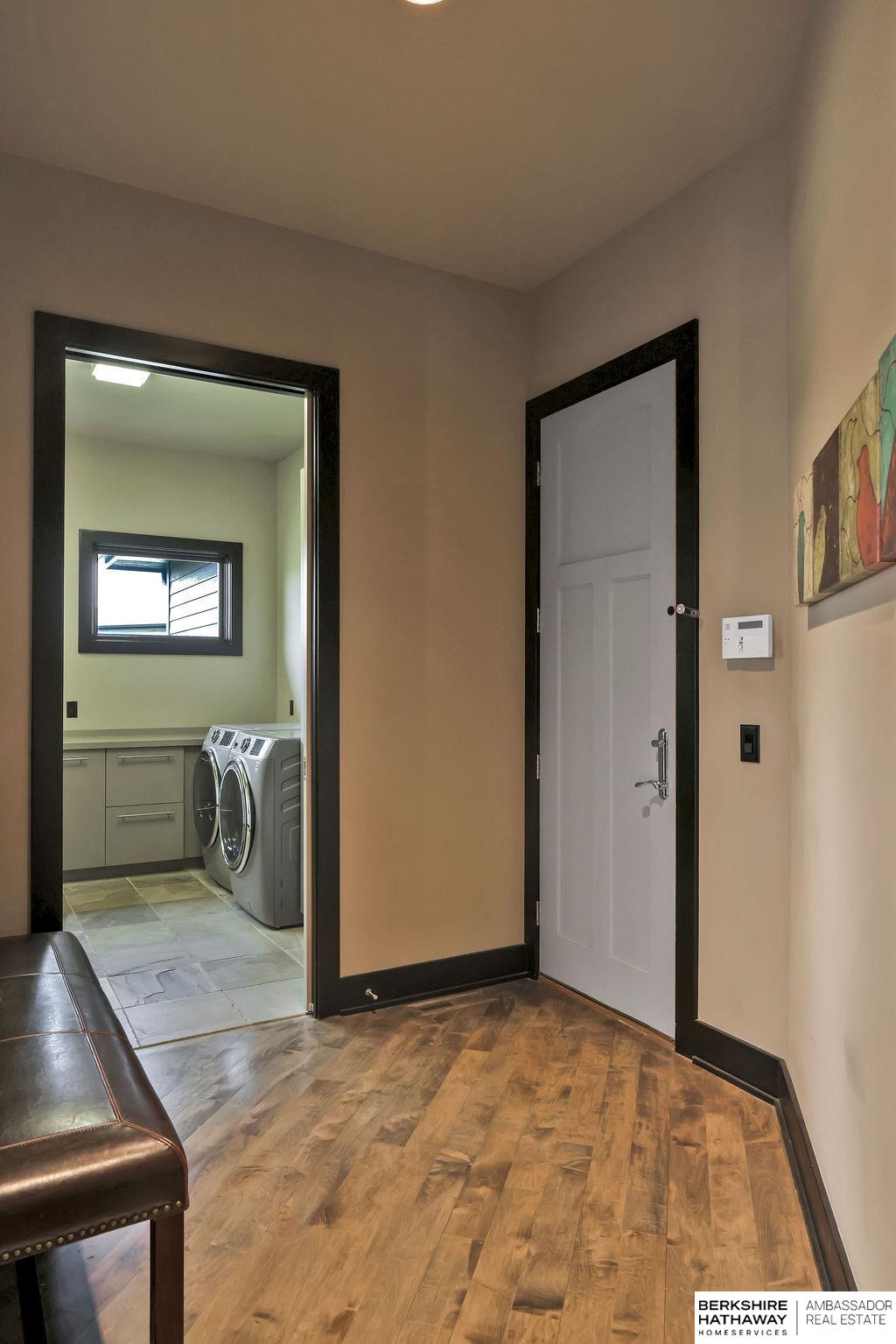 Elkhorn, Nebraska 68022, United States, 4 Bedrooms Bedrooms, ,3 BathroomsBathrooms,Residential,Pending,183630