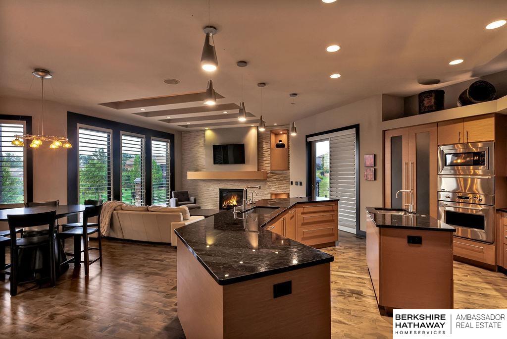 Elkhorn, Nebraska 68022, United States, 4 Bedrooms Bedrooms, ,3 BathroomsBathrooms,Residential,Pending,183630