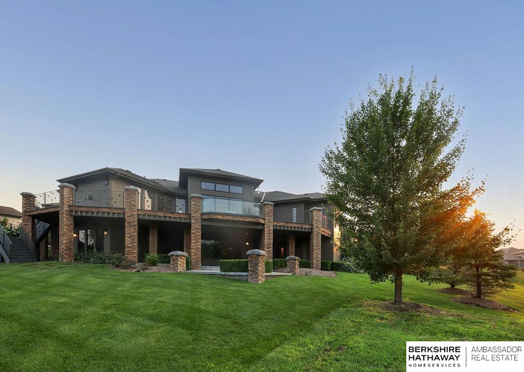 Elkhorn, Nebraska 68022, United States, 4 Bedrooms Bedrooms, ,3 BathroomsBathrooms,Residential,Pending,183630