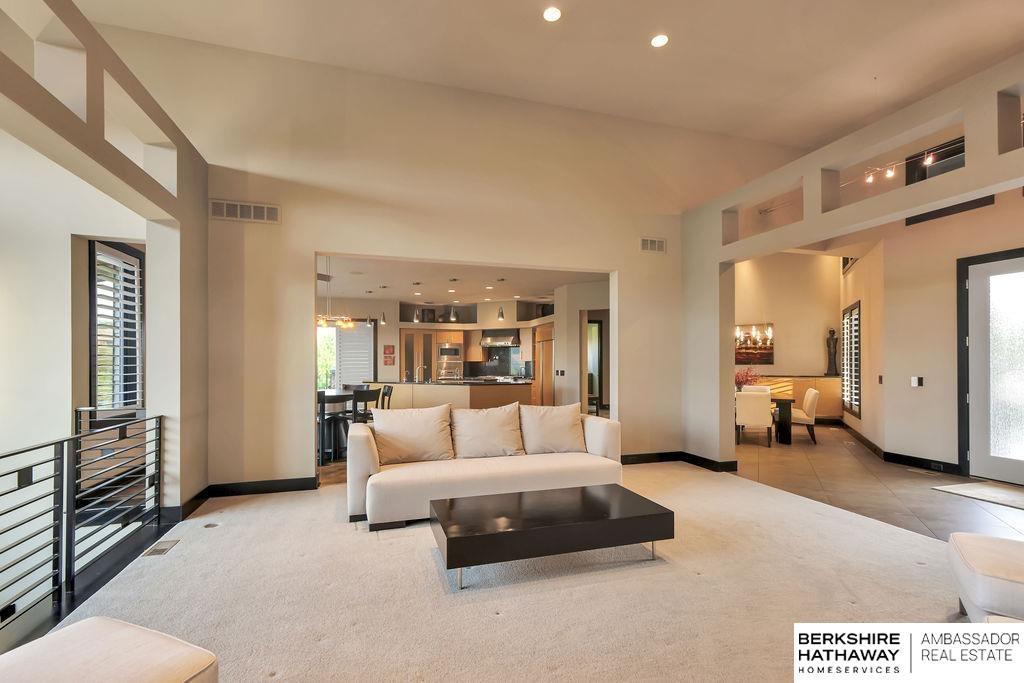 Elkhorn, Nebraska 68022, United States, 4 Bedrooms Bedrooms, ,3 BathroomsBathrooms,Residential,Pending,183630