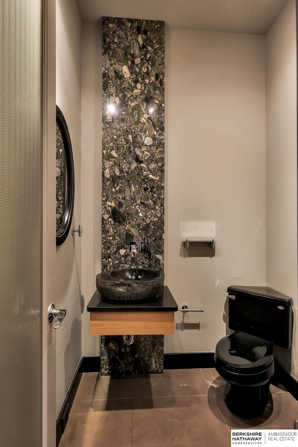 Elkhorn, Nebraska 68022, United States, 4 Bedrooms Bedrooms, ,3 BathroomsBathrooms,Residential,Pending,183630