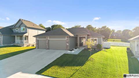 Photo of 9302 S 71 Avenue, Papillion, NE 68123 (MLS # 22618005)
