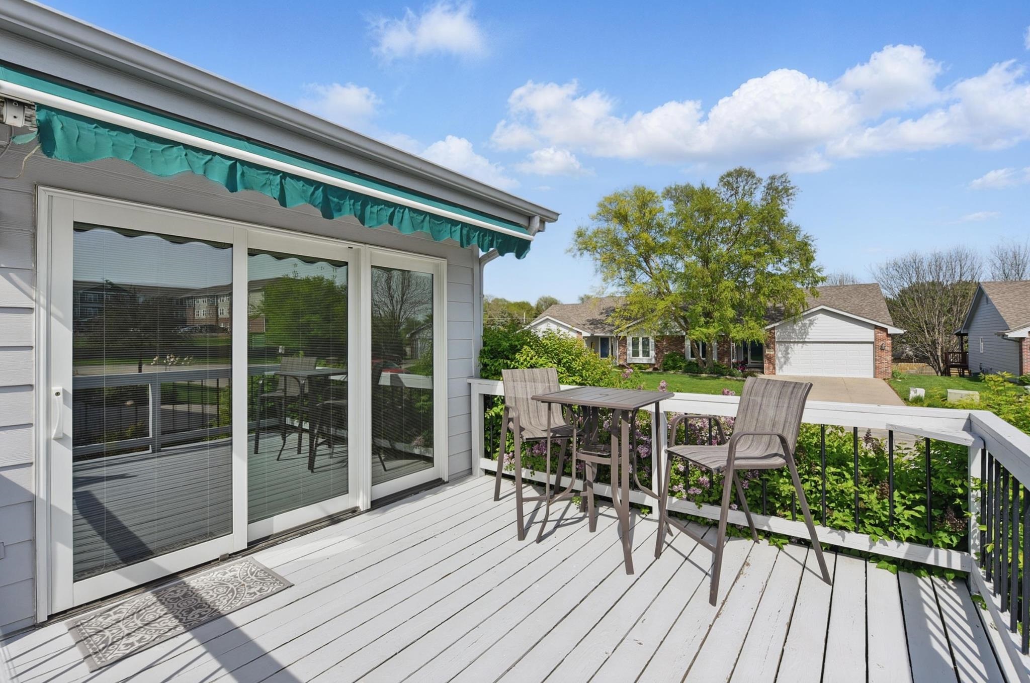 Omaha, Nebraska 68164, United States, 2 Bedrooms Bedrooms, ,3 BathroomsBathrooms,Residential,Pending,125037