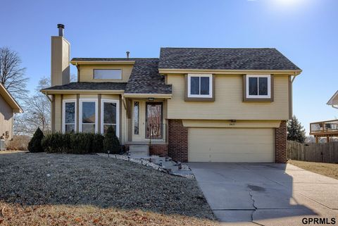 Photo of 2413 Corn Drive, Papillion, NE 68046 (MLS # 22611111)