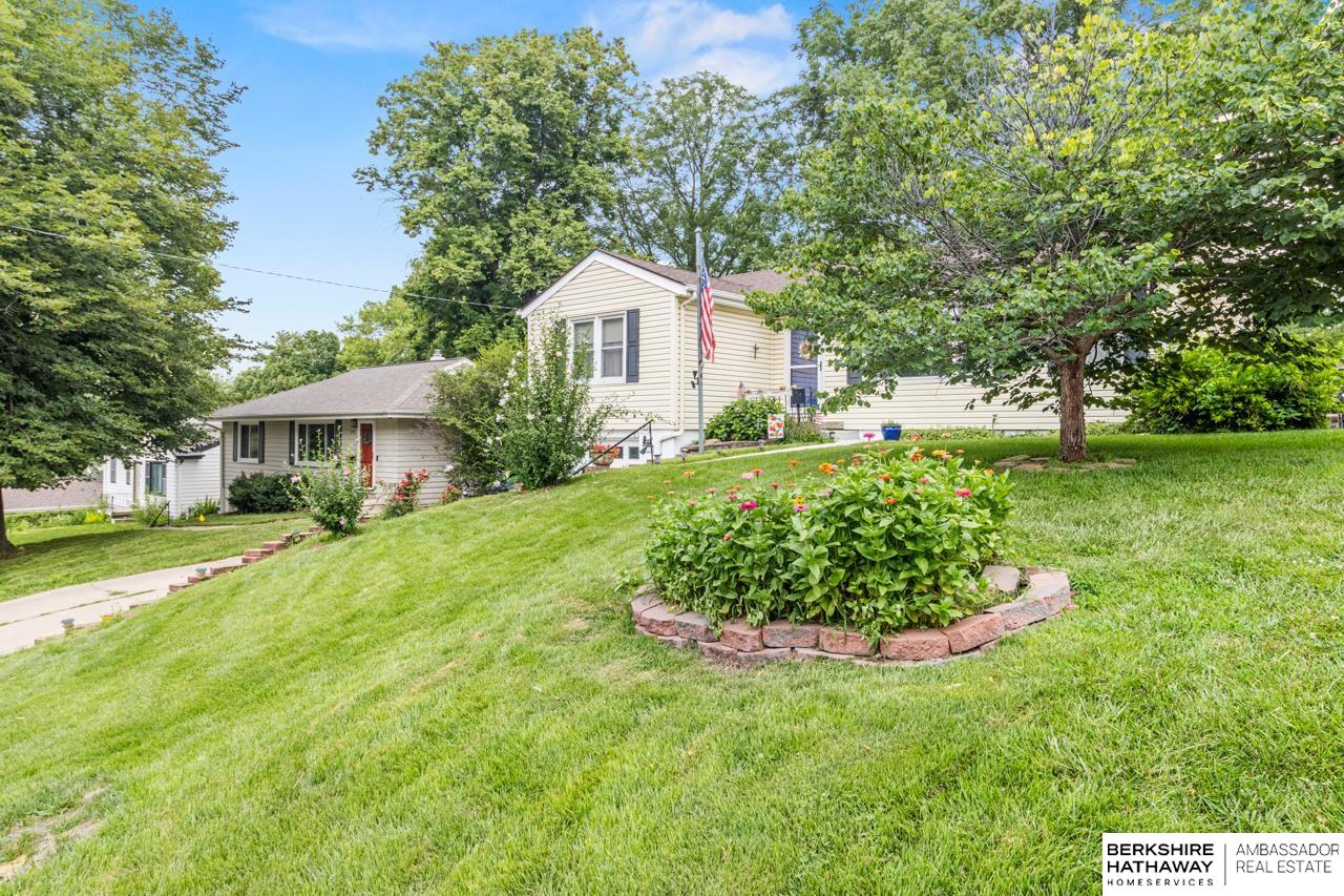 Omaha, Nebraska 68124, United States, 3 Bedrooms Bedrooms, ,2 BathroomsBathrooms,Residential,Active,178379