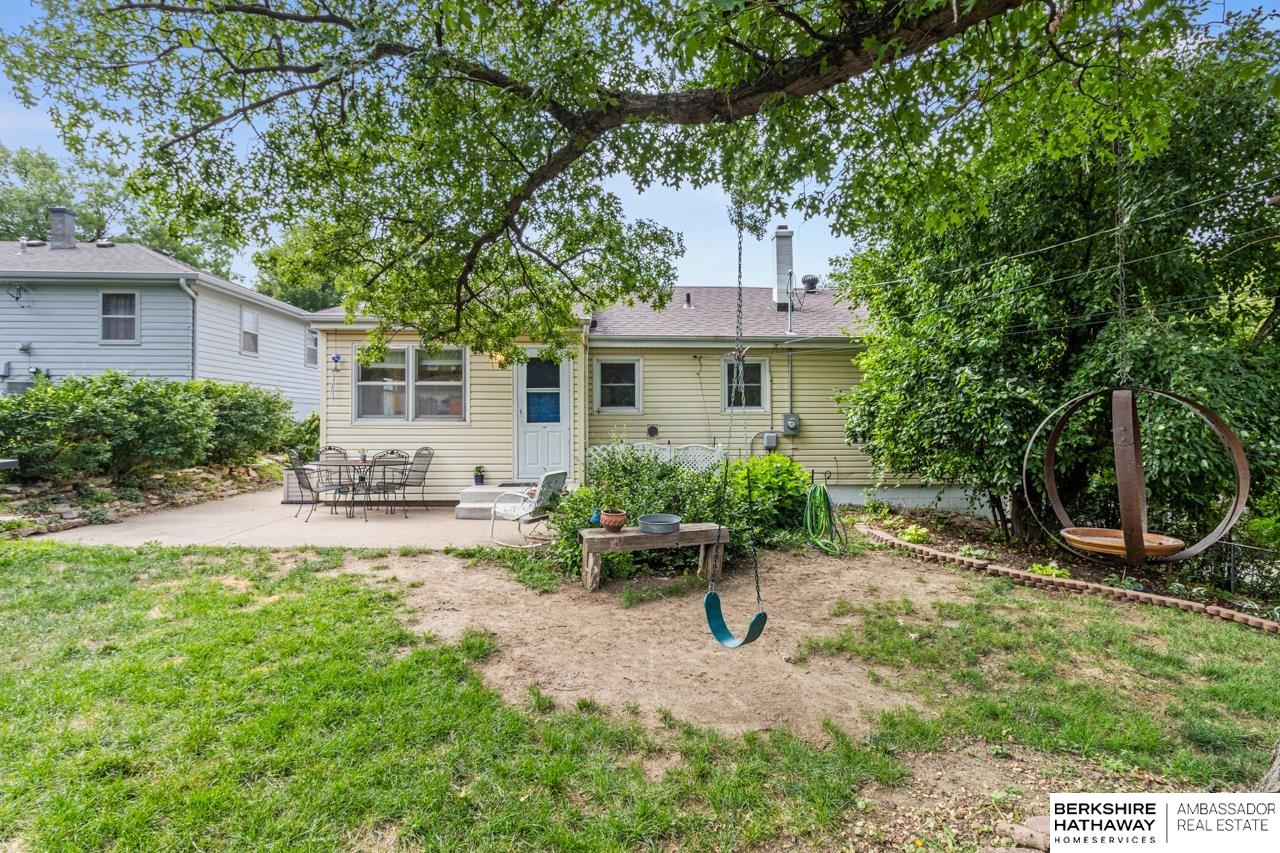 Omaha, Nebraska 68124, United States, 3 Bedrooms Bedrooms, ,2 BathroomsBathrooms,Residential,Active,178379