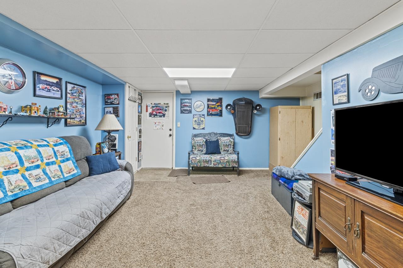 Omaha, Nebraska 68124, United States, 3 Bedrooms Bedrooms, ,2 BathroomsBathrooms,Residential,Active,178379