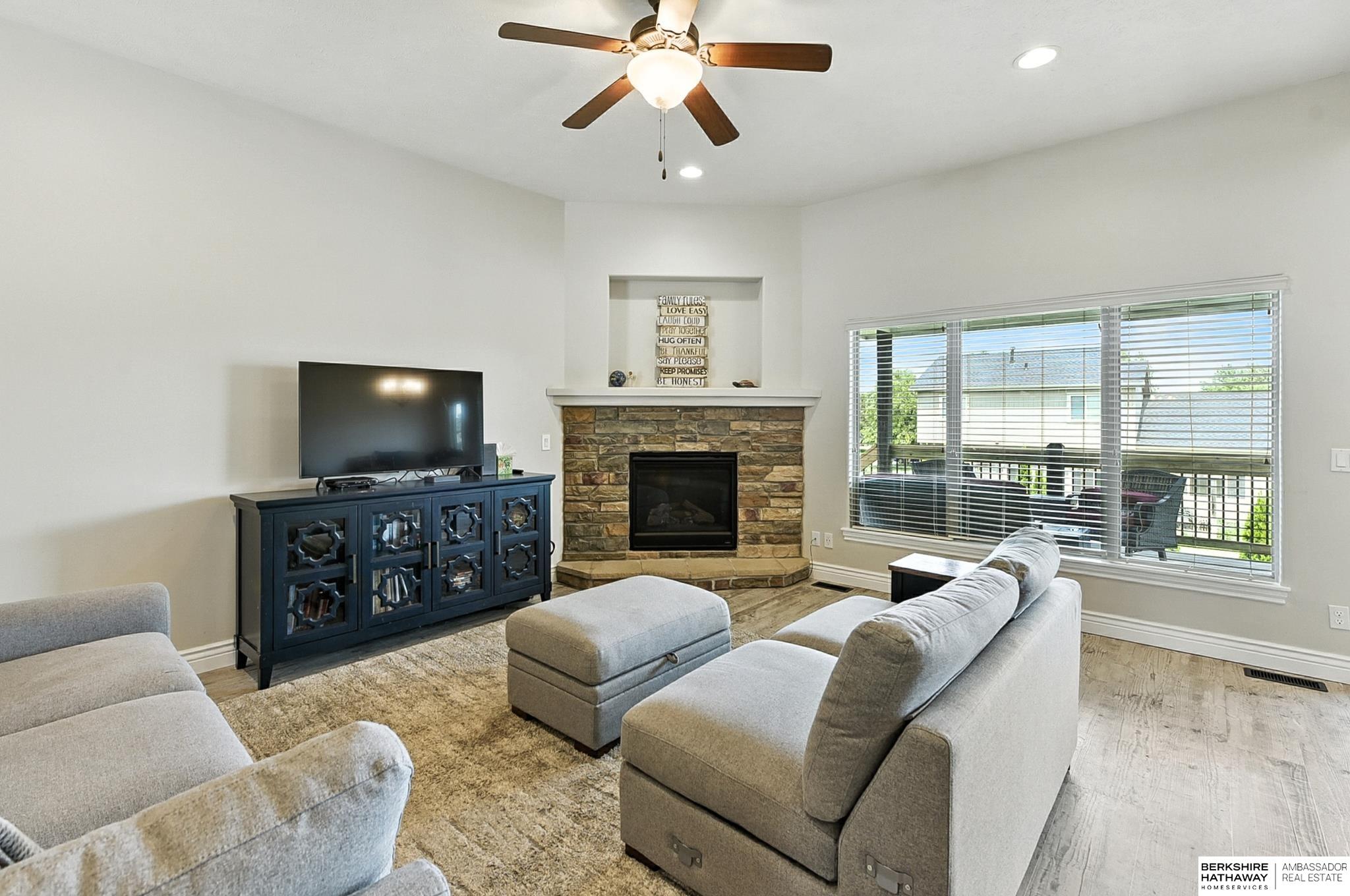 Papillion, Nebraska 68046, United States, 4 Bedrooms Bedrooms, ,3 BathroomsBathrooms,Residential,Active,188127