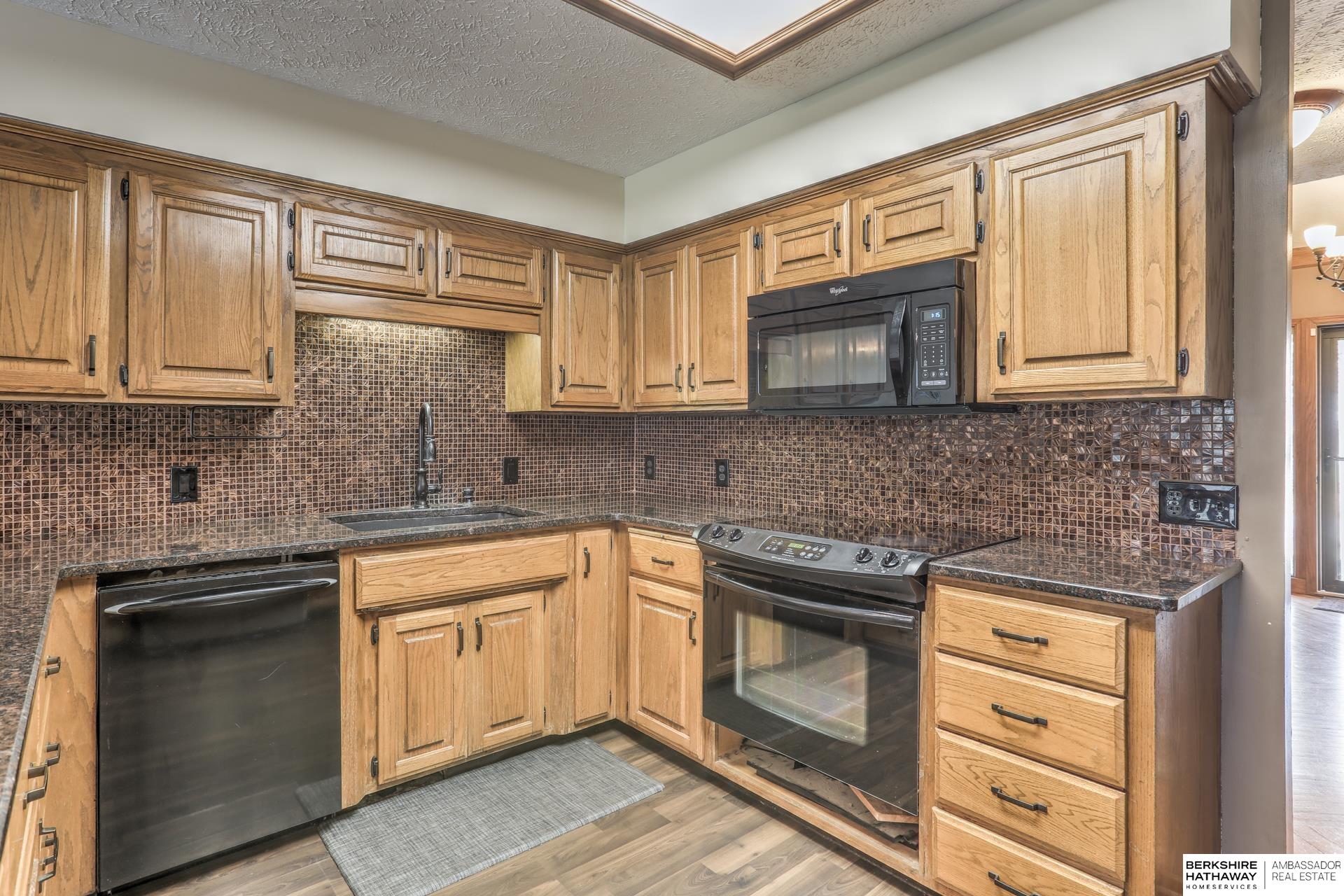 Omaha, Nebraska 68137, United States, 4 Bedrooms Bedrooms, ,3 BathroomsBathrooms,Residential,Active,243436