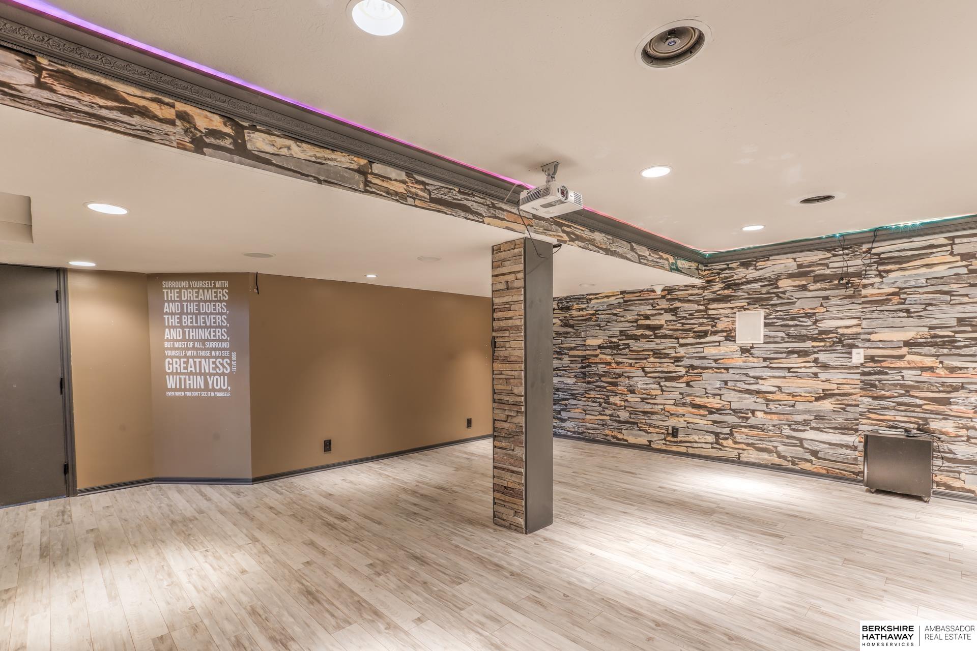 Omaha, Nebraska 68137, United States, 4 Bedrooms Bedrooms, ,3 BathroomsBathrooms,Residential,Active,243436