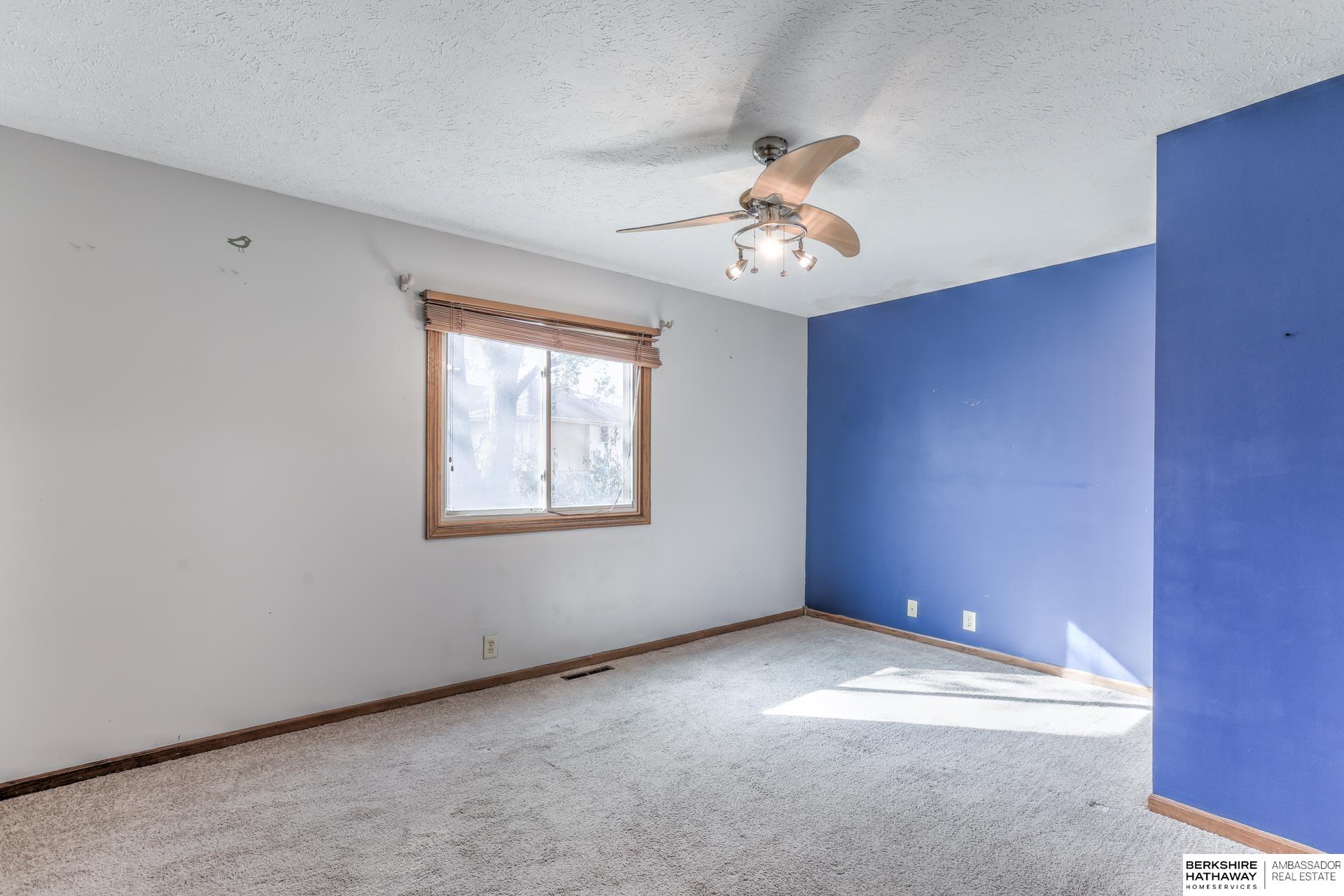 Omaha, Nebraska 68137, United States, 4 Bedrooms Bedrooms, ,3 BathroomsBathrooms,Residential,Active,243436