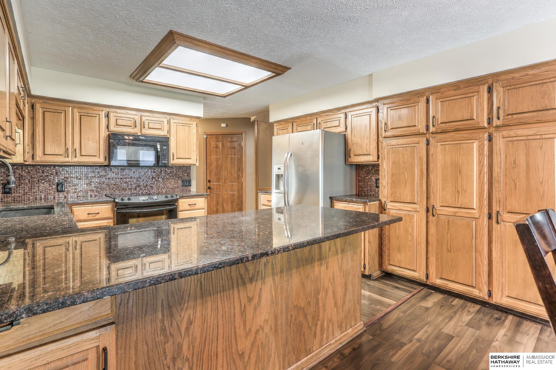 Omaha, Nebraska 68137, United States, 4 Bedrooms Bedrooms, ,3 BathroomsBathrooms,Residential,Active,243436