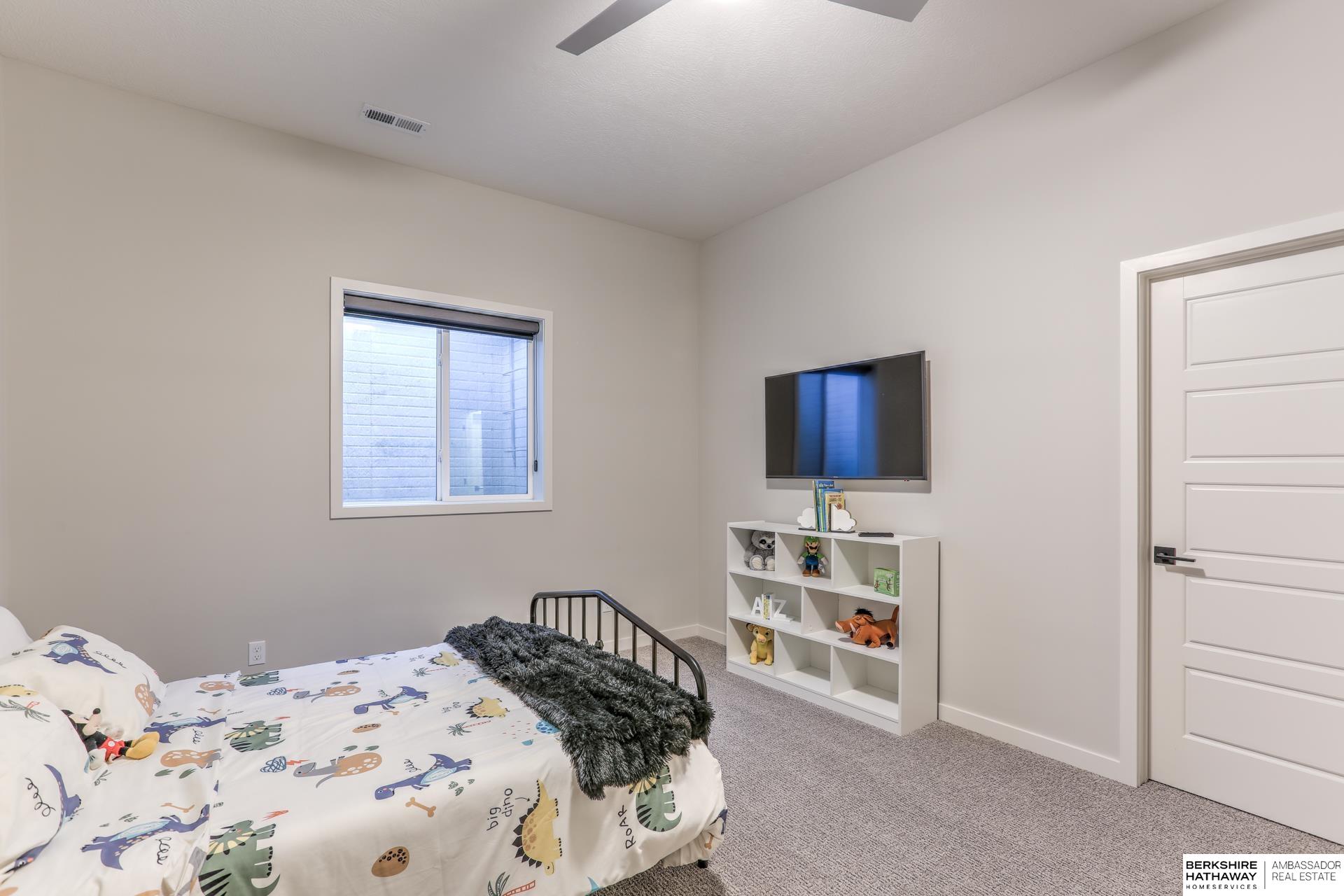 Omaha, Nebraska 68022, United States, 4 Bedrooms Bedrooms, ,3 BathroomsBathrooms,Residential,Active,240665