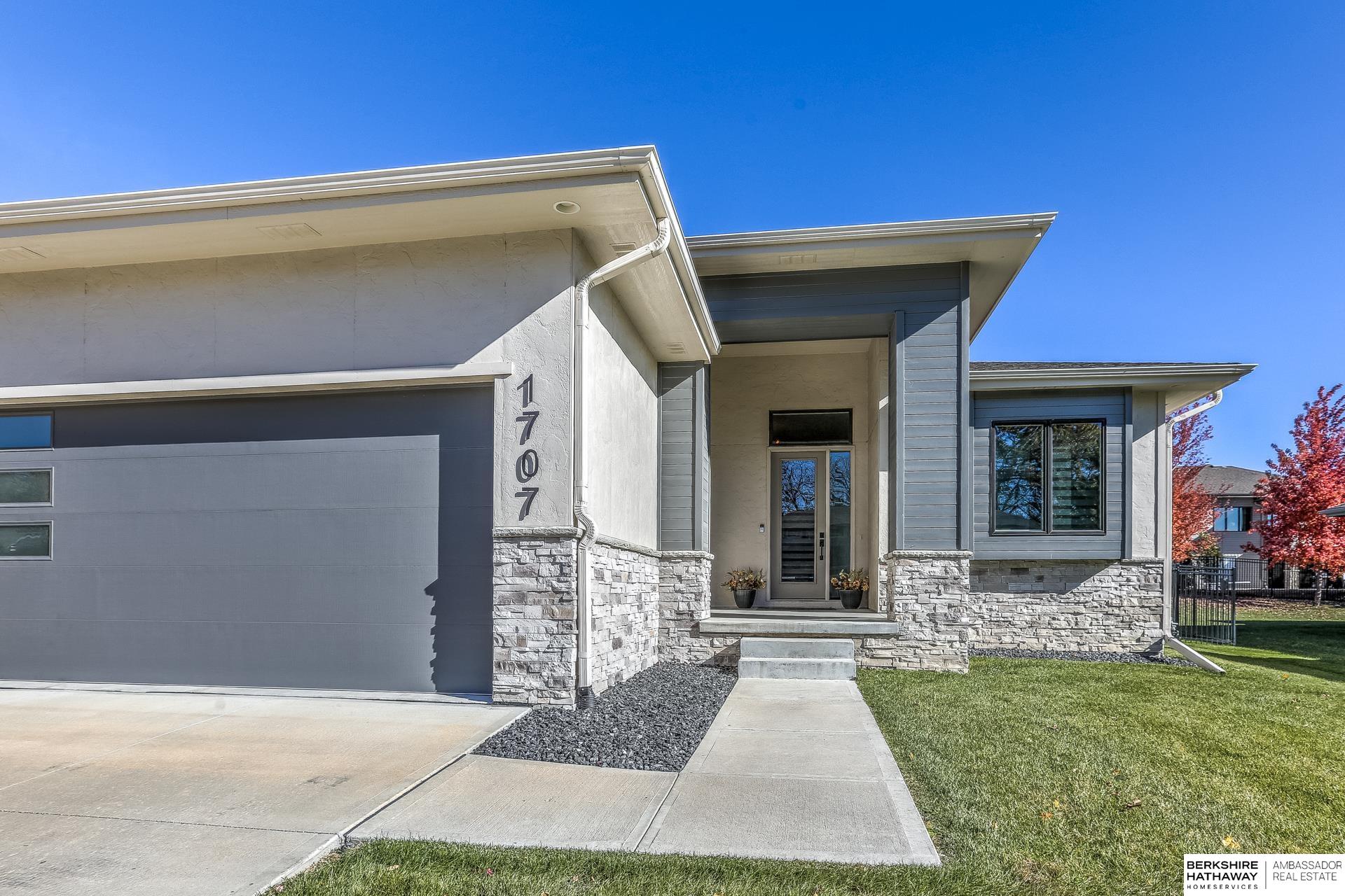 Omaha, Nebraska 68022, United States, 4 Bedrooms Bedrooms, ,3 BathroomsBathrooms,Residential,Active,240665