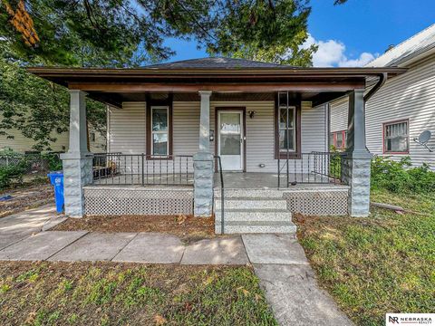 Photo of 735 S 21st Street, Lincoln, NE 68510 (MLS # 22606289)