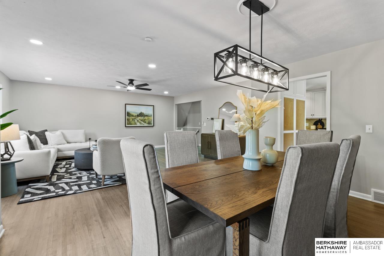 Omaha, Nebraska 68124, United States, 4 Bedrooms Bedrooms, ,3 BathroomsBathrooms,Residential,Active,156014