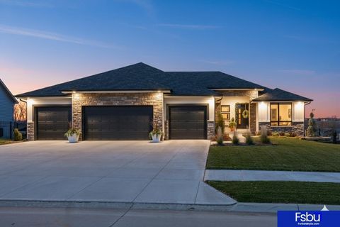 Photo of 19022 Acorn Drive, Gretna, NE 68028 (MLS # 22532752)