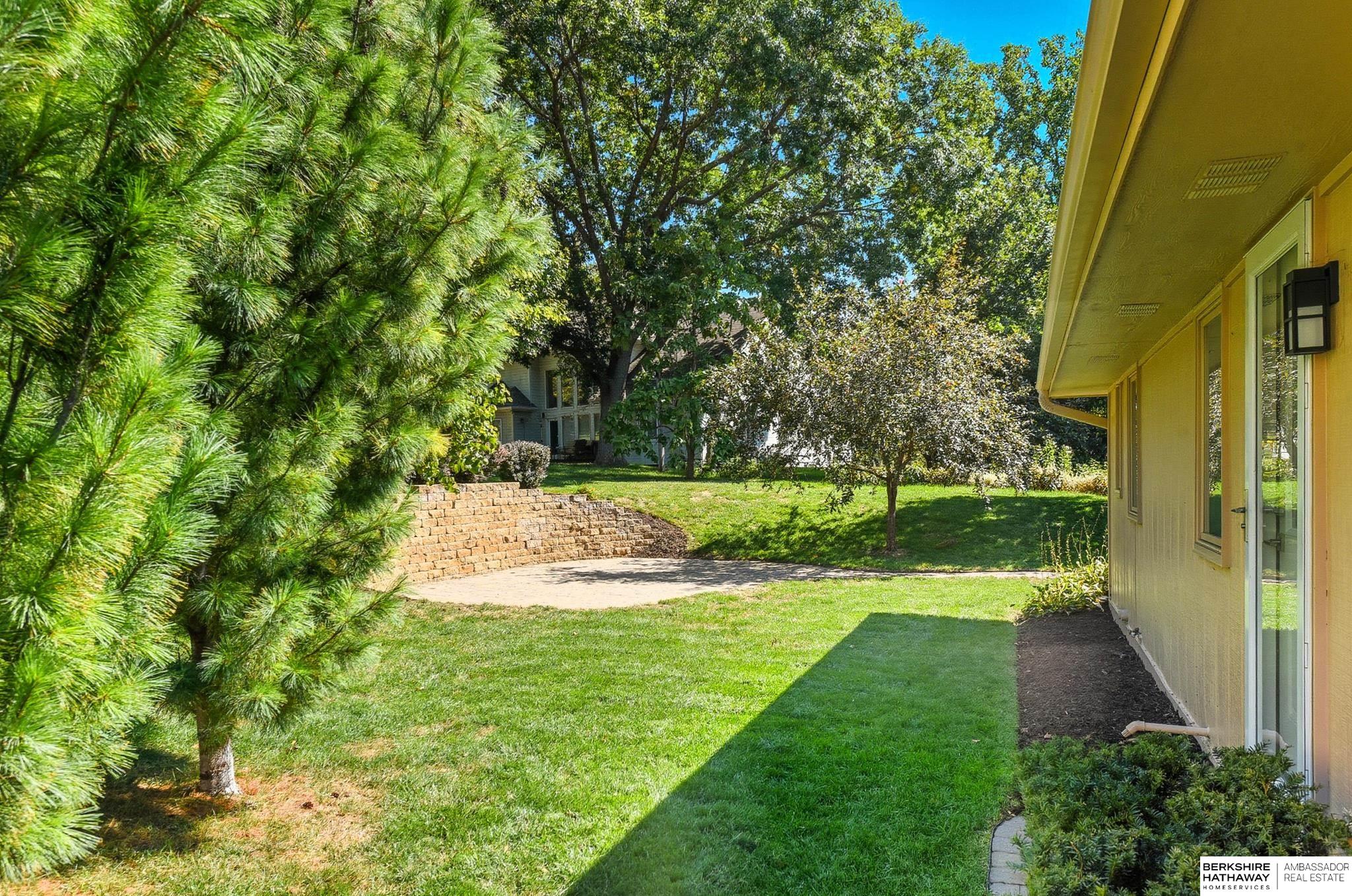 Omaha, Nebraska 68154, United States, 4 Bedrooms Bedrooms, ,2 BathroomsBathrooms,Residential,Pending,213045