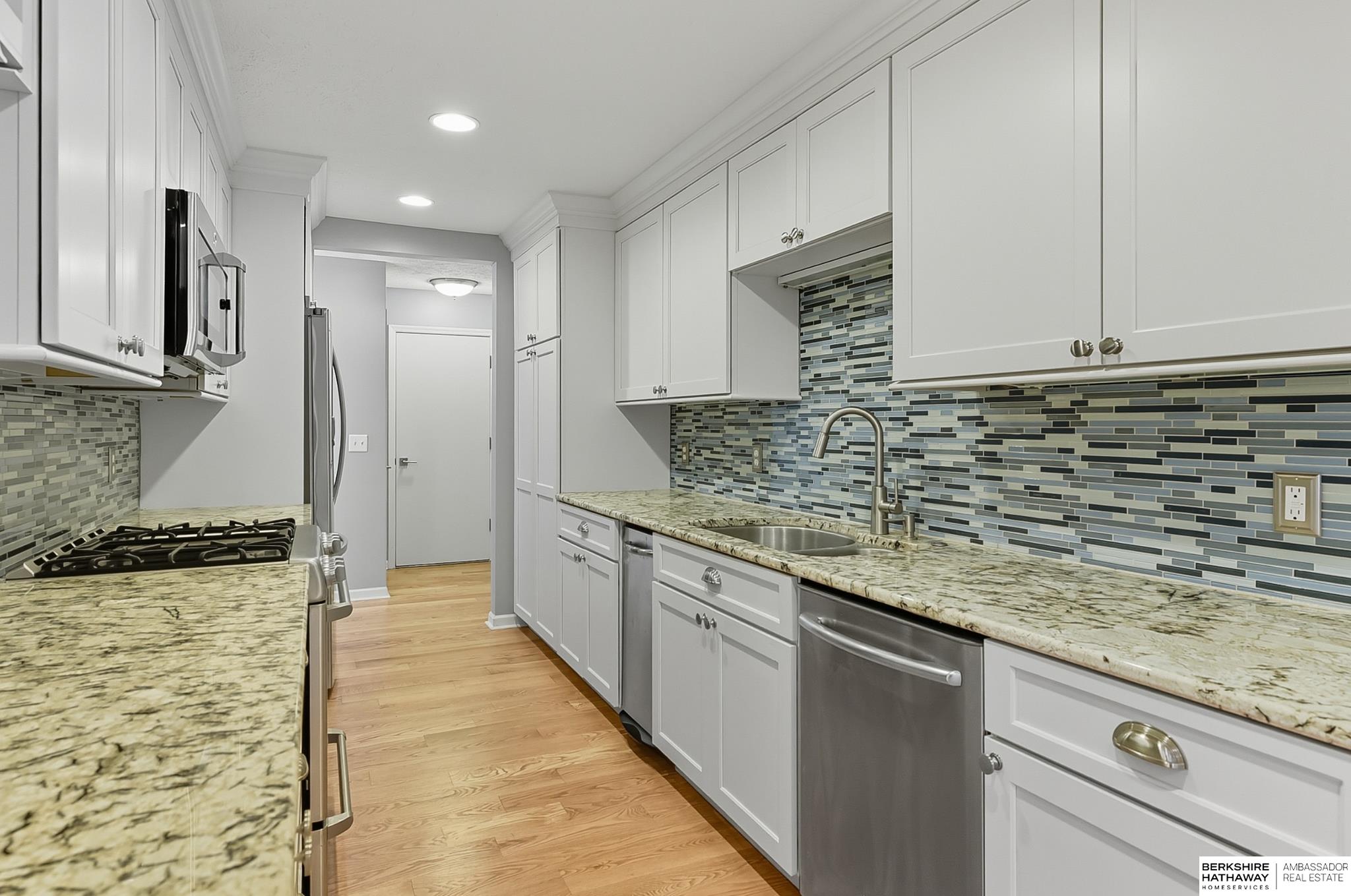 Omaha, Nebraska 68154, United States, 4 Bedrooms Bedrooms, ,2 BathroomsBathrooms,Residential,Pending,213045