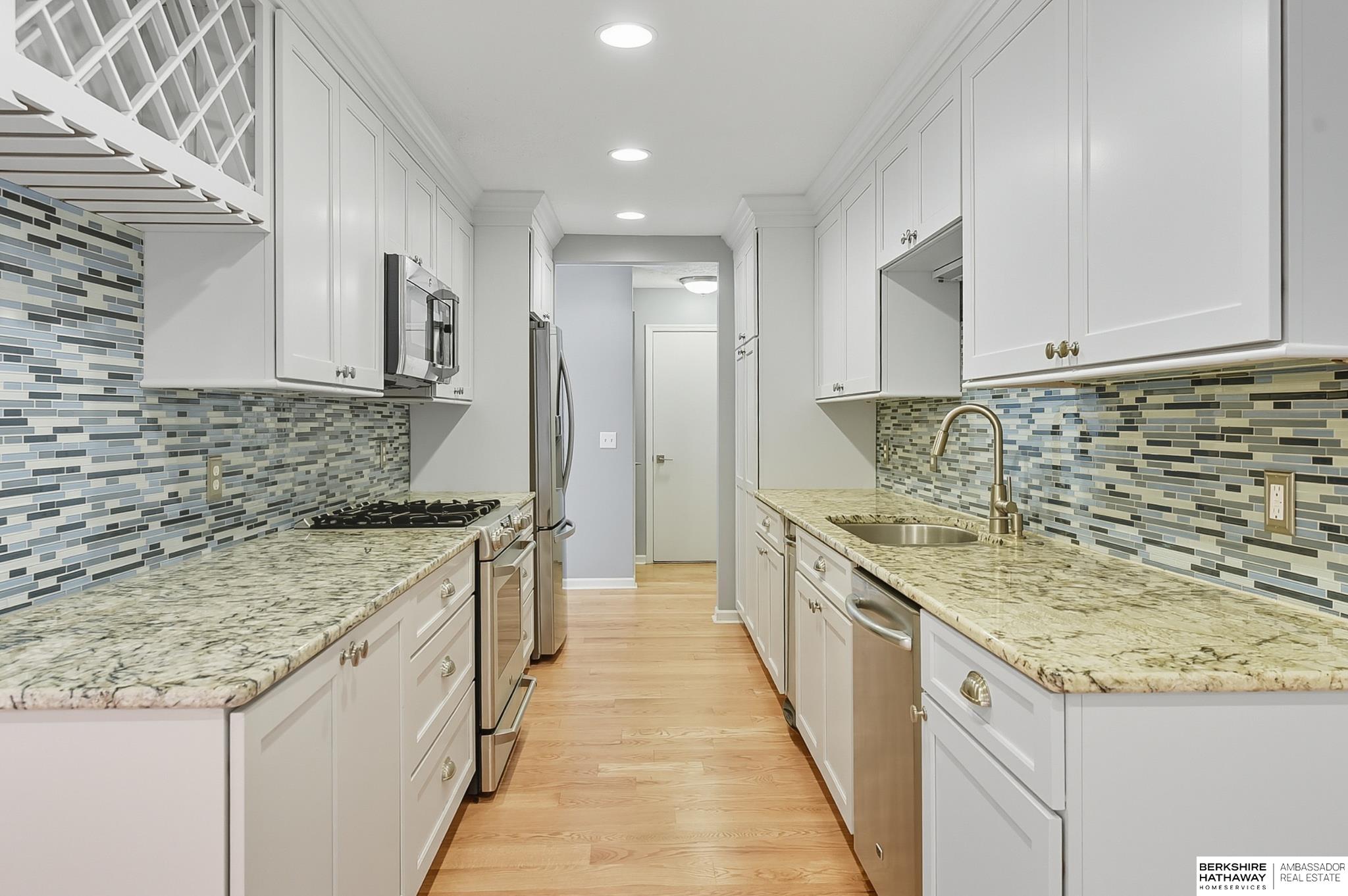 Omaha, Nebraska 68154, United States, 4 Bedrooms Bedrooms, ,2 BathroomsBathrooms,Residential,Pending,213045