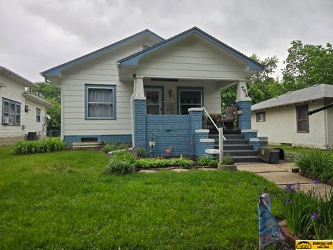 Photo of 714 N 10th Street, Beatrice, NE 68310 (MLS # 22614071)