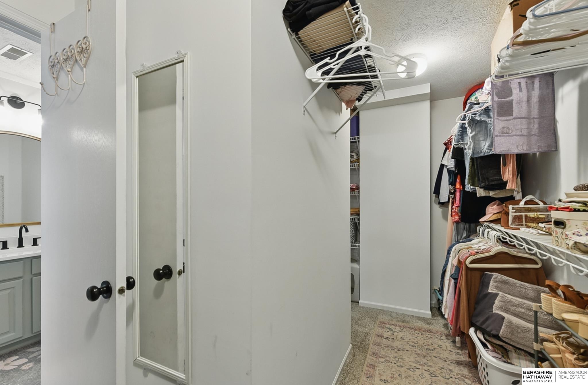 Omaha, Nebraska 68130, United States, 4 Bedrooms Bedrooms, ,3 BathroomsBathrooms,Residential,Active,135167