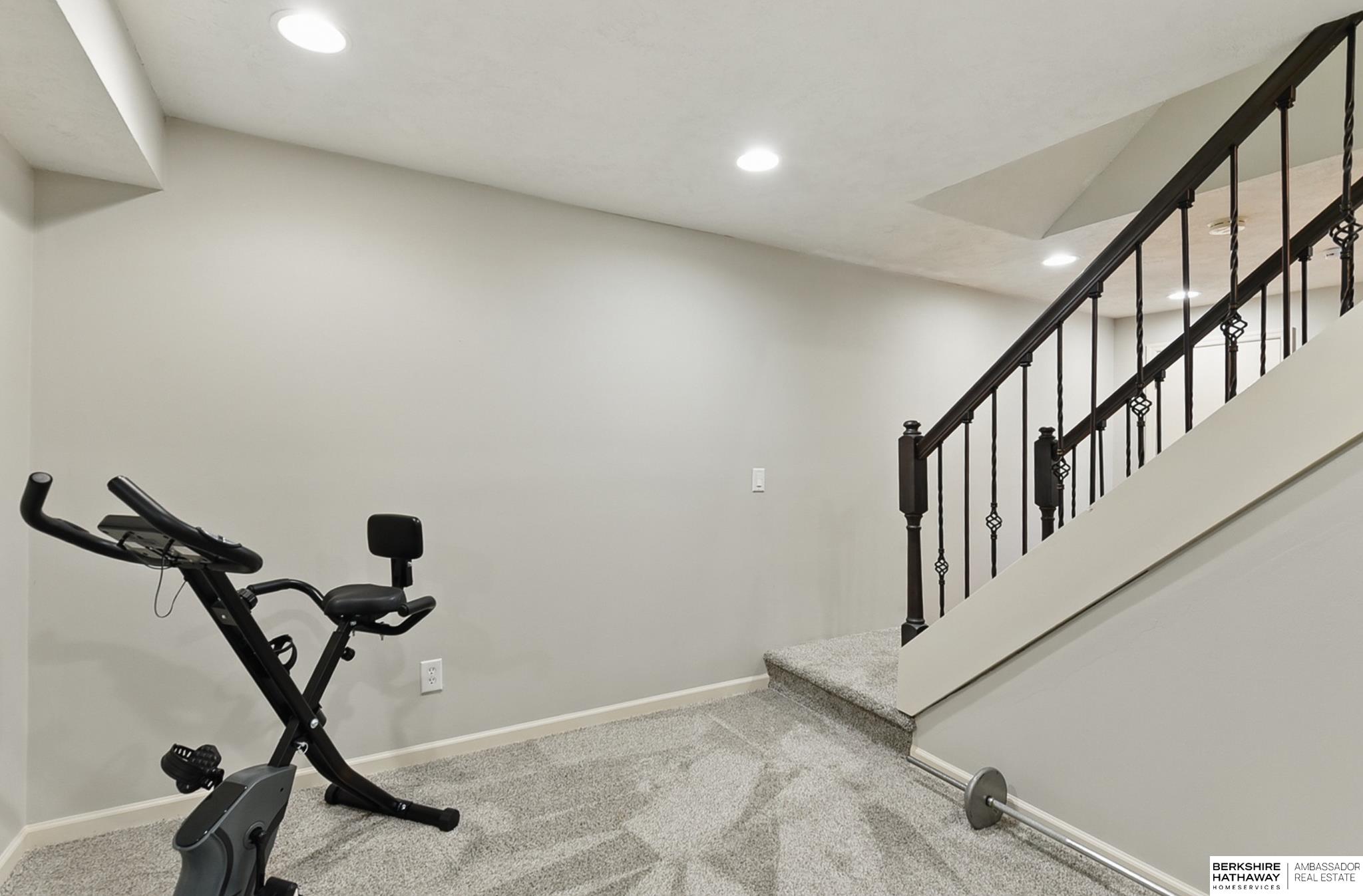 Omaha, Nebraska 68130, United States, 4 Bedrooms Bedrooms, ,3 BathroomsBathrooms,Residential,Active,135167