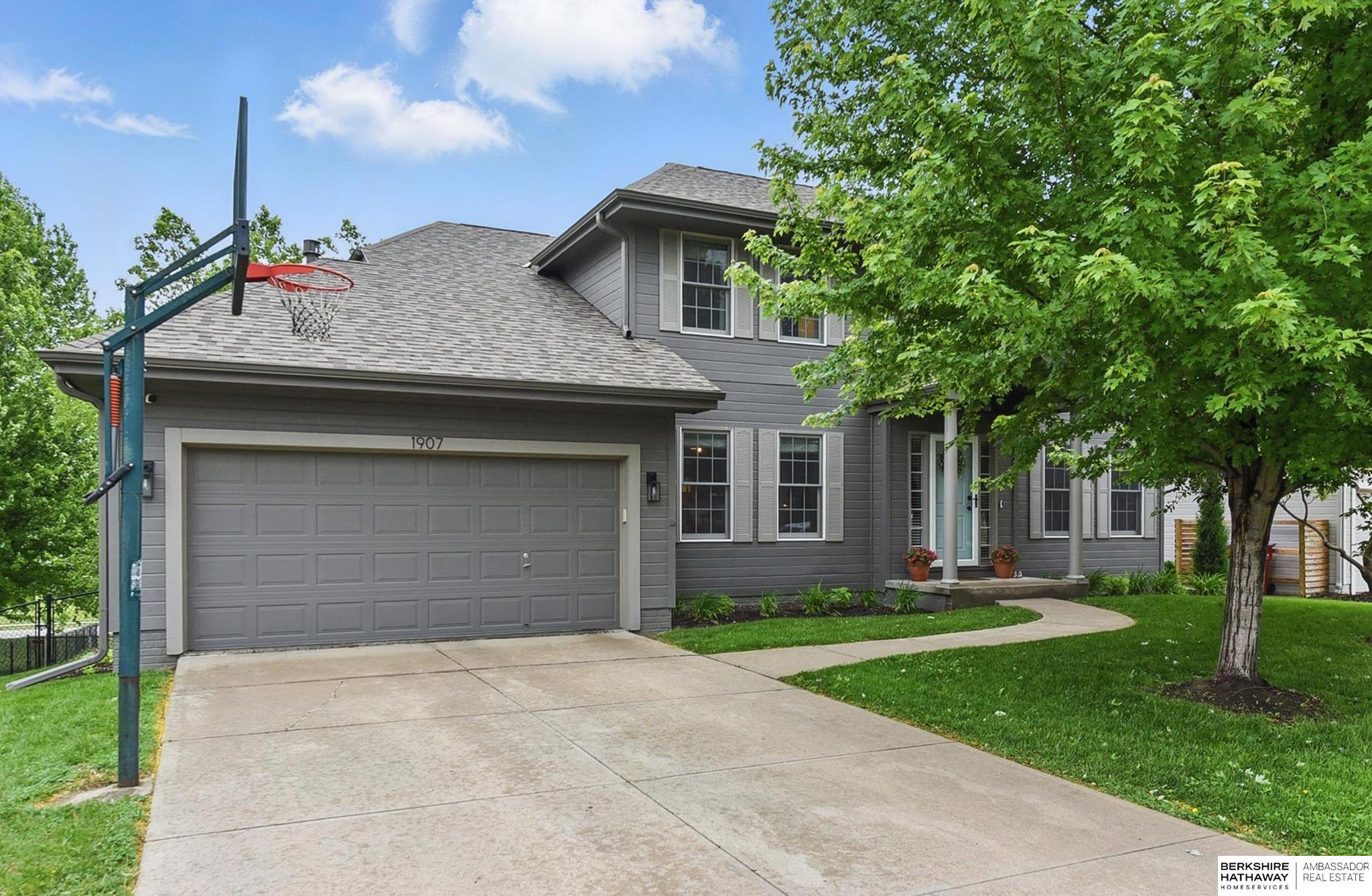 Omaha, Nebraska 68130, United States, 4 Bedrooms Bedrooms, ,3 BathroomsBathrooms,Residential,Active,135167